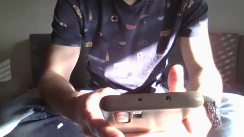 Snapshot of lestaro chatting on February 2026 01:53:02 PM neoglo online show from February 2026 01:53:02 PM