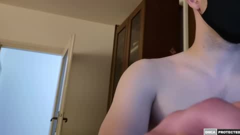 Snapshot of lestaro chatting on April 2026 11:28:01 PM neoglo online show from April 2026 11:28:01 PM