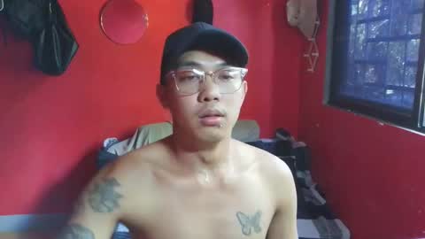 Snapshot of lesteryooo chatting on March 2026 07:42:01 AM lesteryooo online show from March 2026 07:42:01 AM