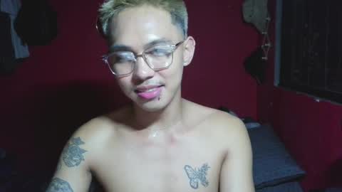 Snapshot of lesteryooo chatting on April 2026 05:44:01 PM lesteryooo online show from April 2026 05:44:01 PM