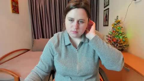 Naomi online show from December 2025 07:02:02 AM