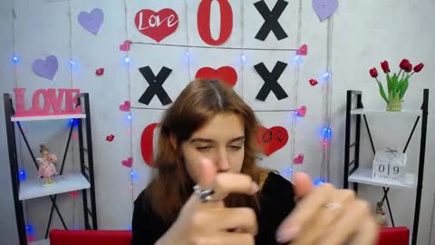 Snapshot of letty_curly chatting on February 2025 01:03:02 PM letty_curly online show from February 2025 01:03:02 PM