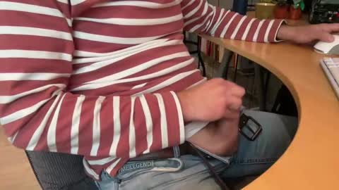 Snapshot of leukurrt chatting on October 2025 07:56:01 AM leukurrt online show from October 2025 07:56:01 AM