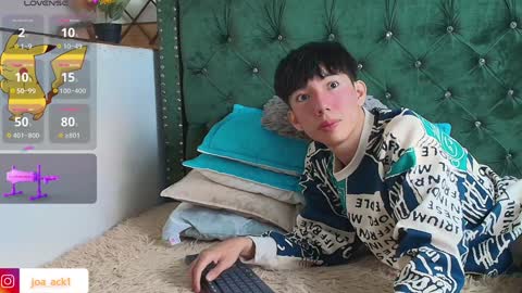 Snapshot of levi_ackermann1 chatting on January 2025 12:56:01 PM Levi online show from January 2025 12:56:01 PM