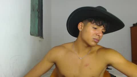 i  am lewis ly EDUARDO MEMDOZA15 online show from June 2026 11:11:01 PM
