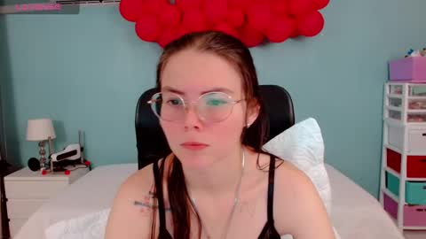 Snapshot of lexalove_doll chatting on September 2025 03:50:02 AM Lexas Room online show from September 2025 03:50:02 AM