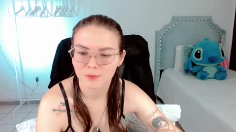 Snapshot of lexalove_doll chatting on November 2025 04:12:02 AM Lexas Room online show from November 2025 04:12:02 AM