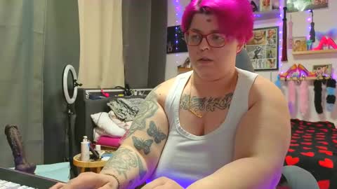 Snapshot of lexi2810 chatting on February 2025 07:36:01 PM Lexi und Lex online show from February 2025 07:36:01 PM