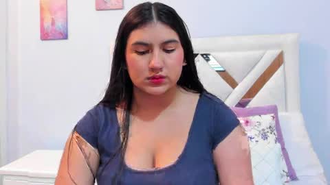 Snapshot of lexi_bloom chatting on May 2026 10:53:02 AM Gabrielle online show from May 2026 10:53:02 AM
