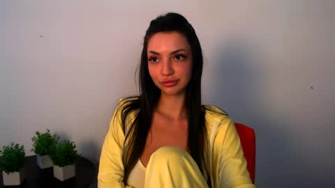 Alexia online show from May 2026 01:06:01 PM