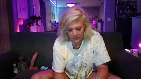 Snapshot of lexi_shocker chatting on March 2026 04:19:01 AM Lexi online show from March 2026 04:19:01 AM