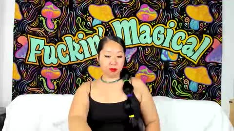 Lexie Mack online show from November 2025 05:45:02 PM
