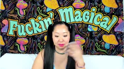 Lexie Mack online show from December 2025 05:50:01 PM