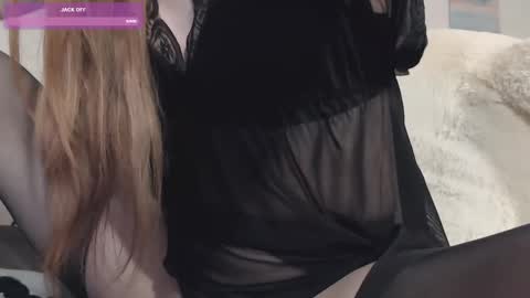 Lexie  online show from February 2025 12:20:01 PM