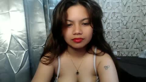 Snapshot of lexielar chatting on January 2025 05:54:02 AM LEXIE online show from January 2025 05:54:02 AM