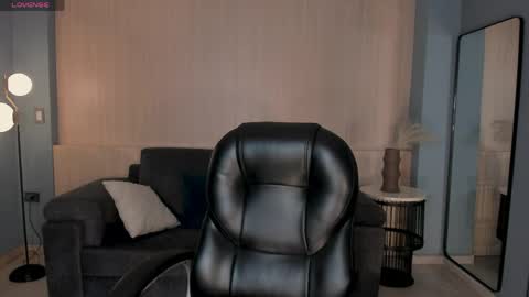 Lexie  online show from April 2026 06:37:01 PM