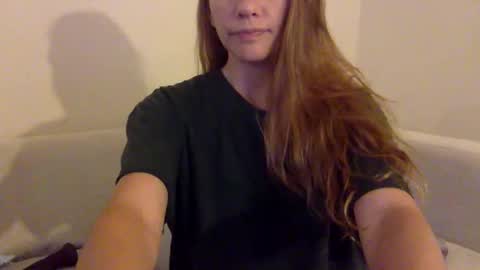 Alexia L. online show from November 2025 05:41:02 AM