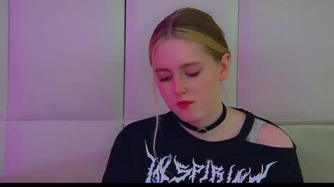 Snapshot of lexireadway chatting on March 2026 02:15:01 AM Lexi online show from March 2026 02:15:01 AM