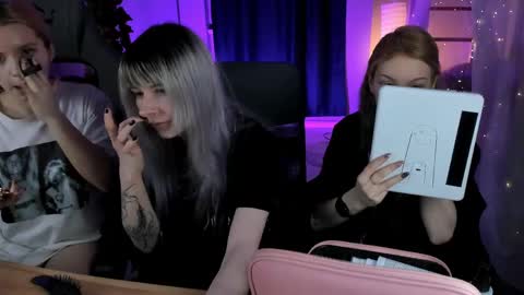 Snapshot of lexiwenford chatting on March 2026 03:32:02 AM Lexi Wenford NO NUDE GODDESS online show from March 2026 03:32:02 AM