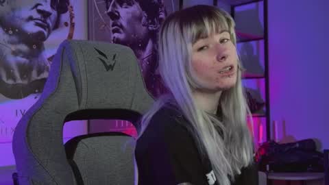 Snapshot of lexiwenford chatting on April 2026 02:45:02 AM Lexi Wenford NO NUDE GODDESS online show from April 2026 02:45:02 AM