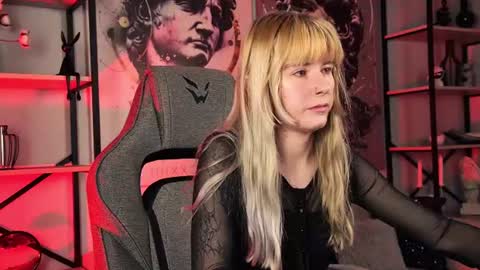 Snapshot of lexiwenford chatting on June 2026 04:20:01 AM Lexi Wenford NO NUDE GODDESS online show from June 2026 04:20:01 AM