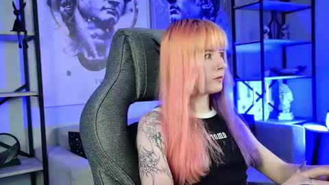 Snapshot of lexiwenford chatting on July 2026 05:05:01 AM Lexi Wenford NO NUDE GODDESS online show from July 2026 05:05:01 AM