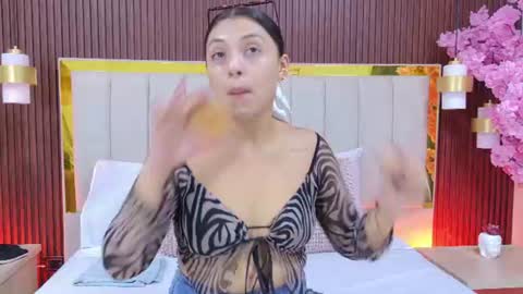 Snapshot of lexxi_gb chatting on July 2026 08:33:01 PM lexxi_gb online show from July 2026 08:33:01 PM
