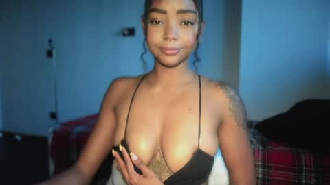 Snapshot of lexy_squirt_queen chatting on April 2026 10:03:01 AM LEXY - Independent account online show from April 2026 10:03:01 AM