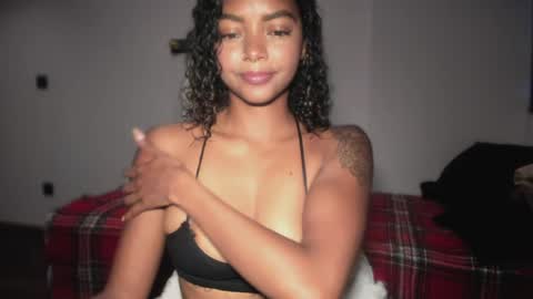 Snapshot of lexy_squirt_queen chatting on May 2026 05:40:02 PM LEXY - Independent account online show from May 2026 05:40:02 PM