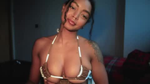Snapshot of lexy_squirt_queen chatting on May 2026 12:12:02 PM LEXY - Independent account online show from May 2026 12:12:02 PM