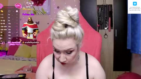 Lexy online show from November 2025 04:07:02 PM