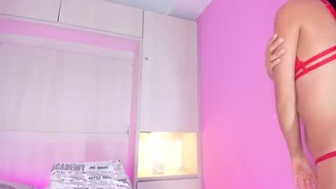 L I A  online show from March 2025 01:50:02 AM