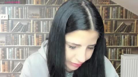 lexyswett online show from November 2025 08:25:01 AM