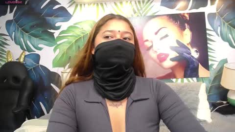 leyday24210 online show from January 2026 01:05:02 PM