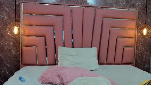 Leyla online show from January 2025 03:23:01 PM