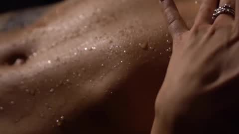 Snapshot of leyla_ly chatting on March 2026 04:27:02 AM Leyla ly Ill be here Tuesday Thursday Friday Saturday Sunday online show from March 2026 04:27:02 AM