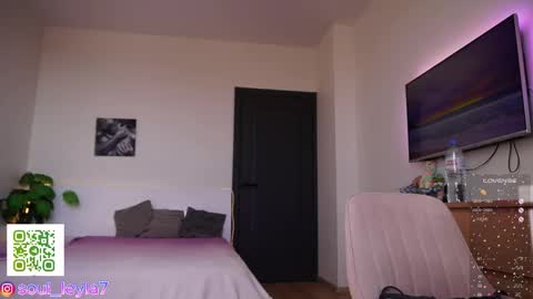 Snapshot of leyla_ly chatting on March 2026 02:12:01 AM Leyla ly Ill be here Tuesday Thursday Friday Saturday Sunday online show from March 2026 02:12:01 AM