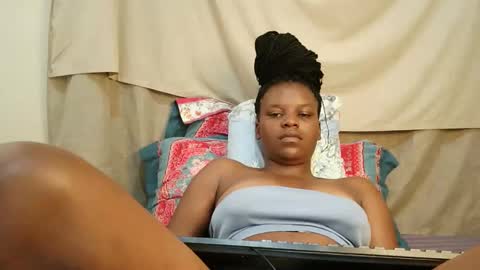 Snapshot of leylacuty13 chatting on March 2026 06:53:02 AM leylacuty13 online show from March 2026 06:53:02 AM