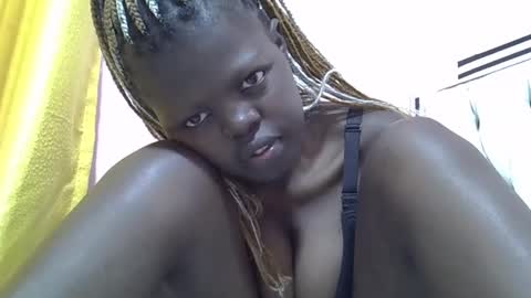 Snapshot of leylani69 chatting on February 2025 08:18:01 PM laylani69 online show from February 2025 08:18:01 PM