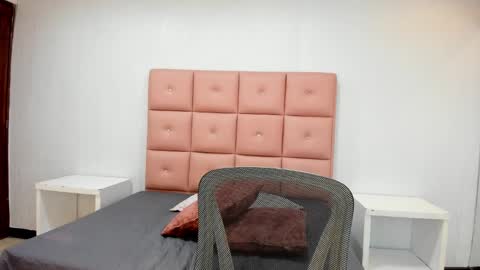 Snapshot of lhiamfitt chatting on December 2024 07:11:01 PM lhiamfitt online show from December 2024 07:11:01 PM