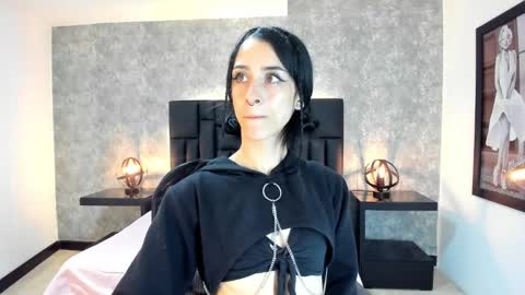 Snapshot of lhiamfitt chatting on January 2025 06:27:01 AM lhiamfitt online show from January 2025 06:27:01 AM