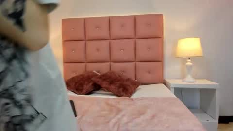 Snapshot of lhiamfitt chatting on February 2025 02:25:02 PM lhiamfitt online show from February 2025 02:25:02 PM