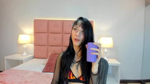 Snapshot of lhiamfitt chatting on March 2025 04:47:02 AM lhiamfitt online show from March 2025 04:47:02 AM