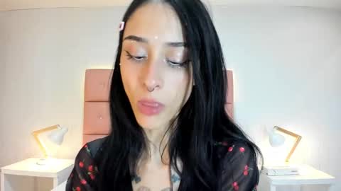 Snapshot of lhiamfitt chatting on September 2025 06:40:02 AM lhiamfitt online show from September 2025 06:40:02 AM