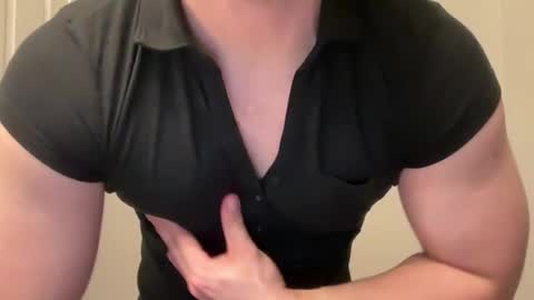 Snapshot of lhotboyl chatting on January 2026 12:15:02 AM lhotboyl online show from January 2026 12:15:02 AM