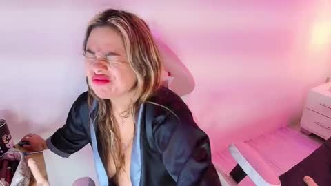 Lia  online show from February 2026 03:54:02 PM