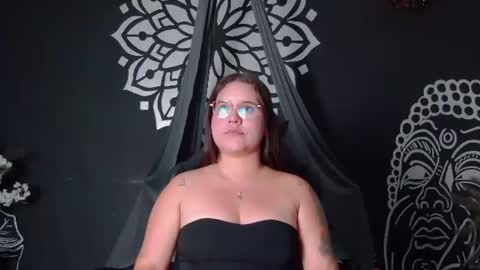 Snapshot of lia_avalon chatting on July 2026 11:47:01 AM Lia Avalon online show from July 2026 11:47:01 AM