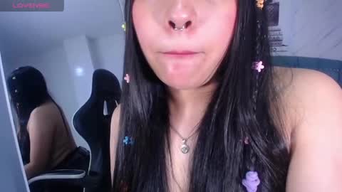Snapshot of lia_harper_t chatting on May 2026 09:09:01 PM lia_harper_t online show from May 2026 09:09:01 PM