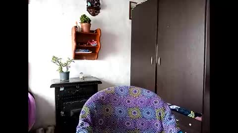 Lia online show from February 2025 04:35:01 PM