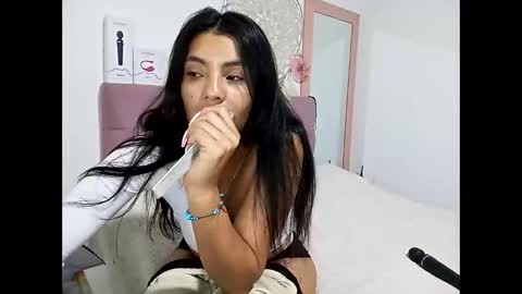 Snapshot of lia_hottie chatting on January 2026 07:02:01 AM Lia online show from January 2026 07:02:01 AM